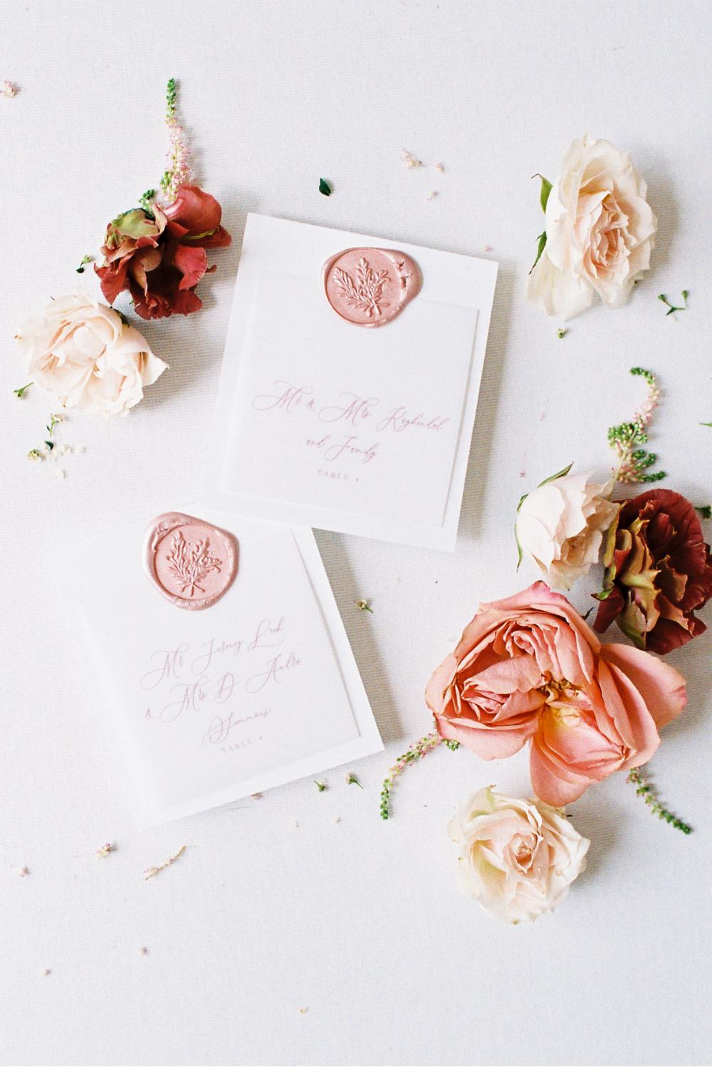brown fox creative flower place cards